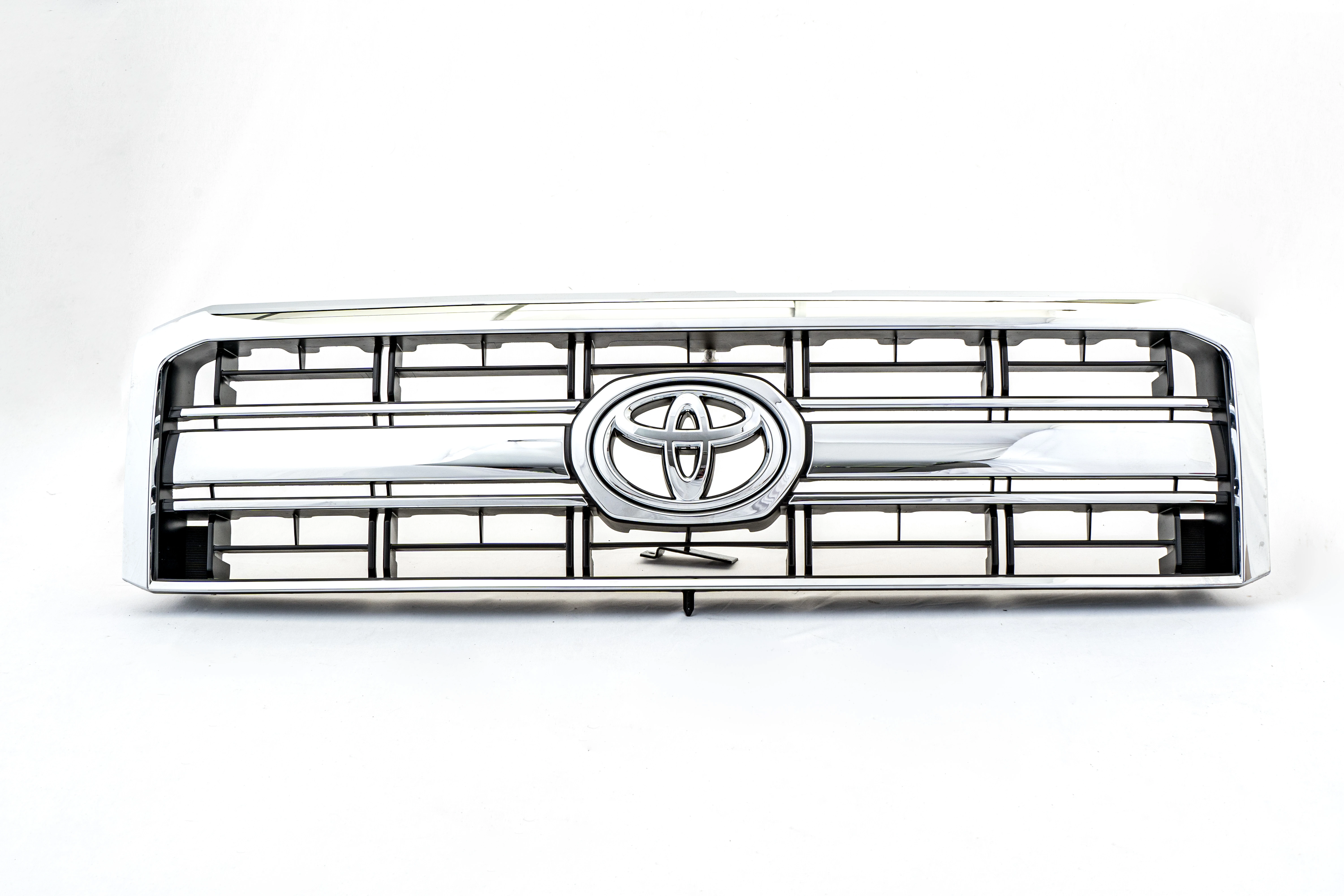 Parrilla Frontal Toyota Land Cruiser Machito 2009-2023 Cromada